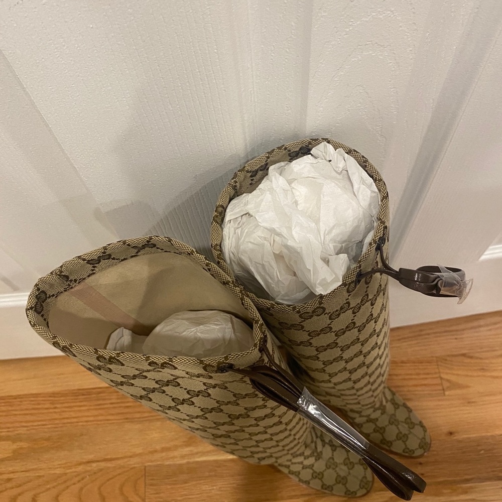 New GUCCI GG canvas mid-heel boot Sz 5.5 - Picture 12 of 16